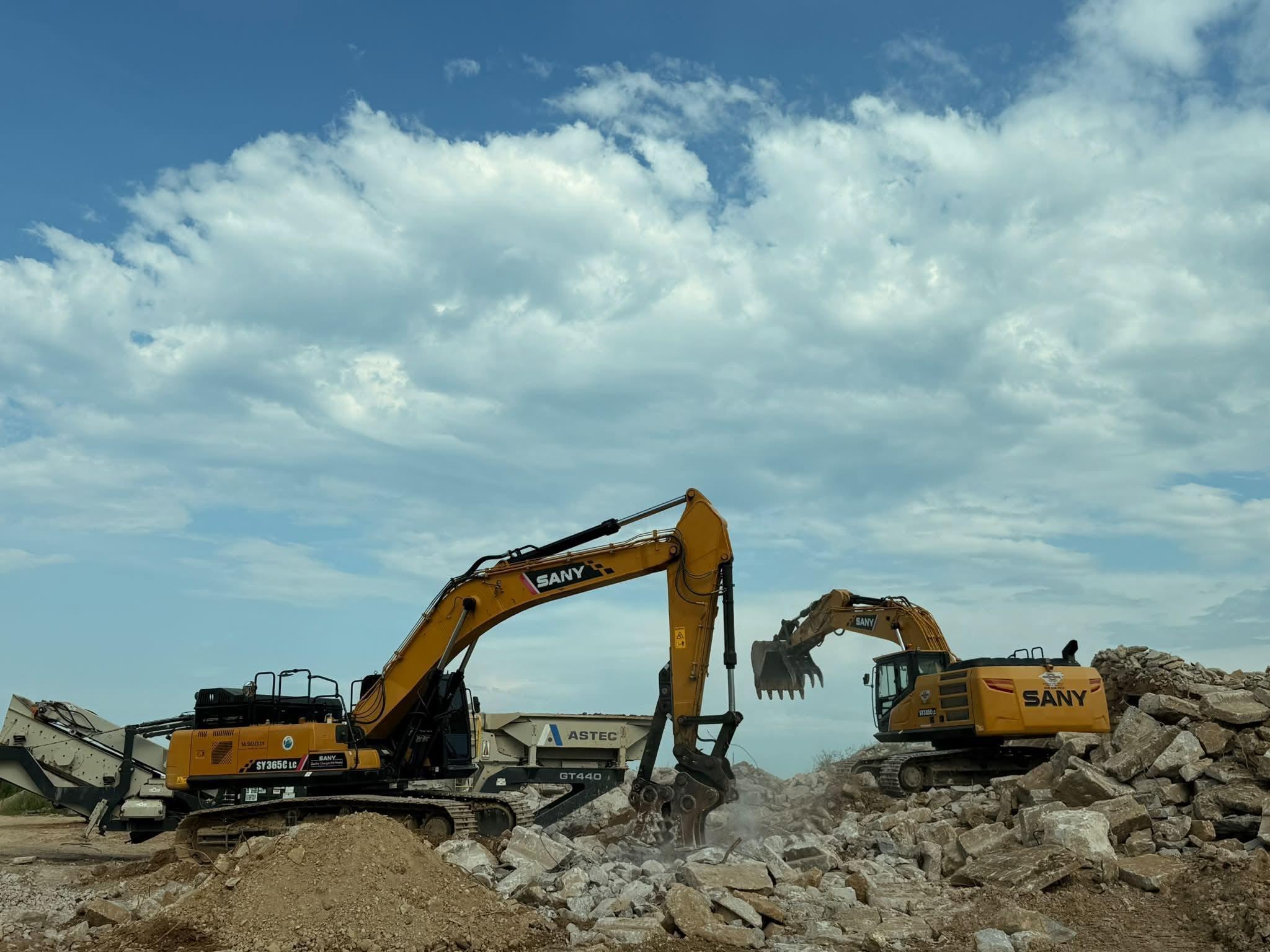McMahon Mining concrete crushing operation